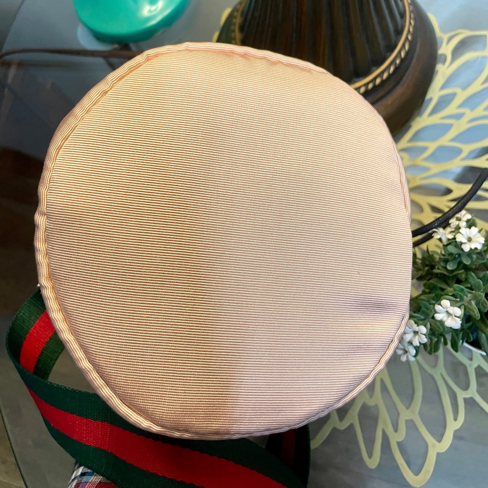 Gucci - Picture 12 of 15